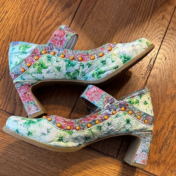 L’Artiste, spring step mary jane style heels - Picture 3 of 10